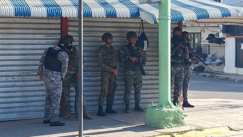 Navarrete bajo vigilancia policial en medio de paro de 48 horas